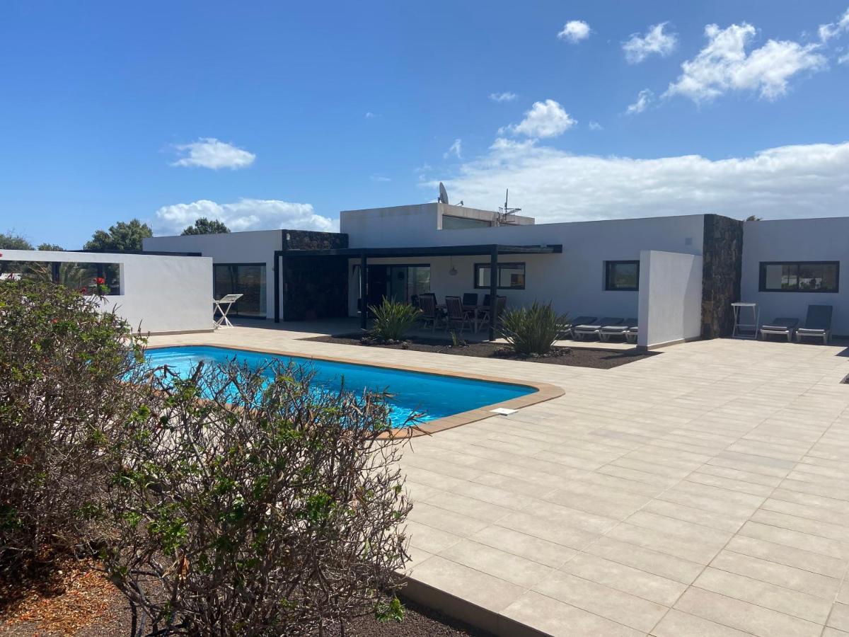 Heated & Shared Pool Villa Matriana 36A, North Shore Villas لاجاريس المظهر الخارجي الصورة